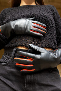 Cuir noir doublé de soie fantaisie